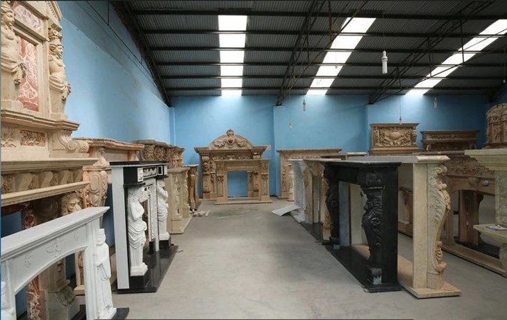 European-Wihte-Marble-Stone-Fireplace-Mantel-Custom-Large-Limestone-Fireplace-for-House-Decoration.webp (5)(001)