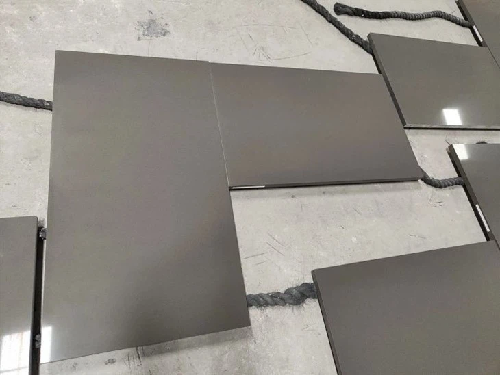 China-Factory-Quartz-Stone-Calacatta-Wholesale-Solid-Surface-Customized-Kitchen-Top-Quartz-Countertop.webp (1)(001)