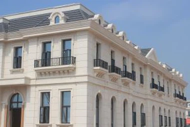 Beżowy wapień na ścianę